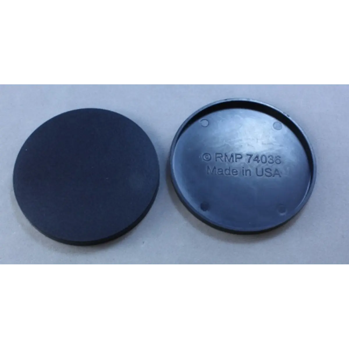 Reaper Miniatures 2" Round Plastic RPG Base (10 Pcs) #74036 Accessory