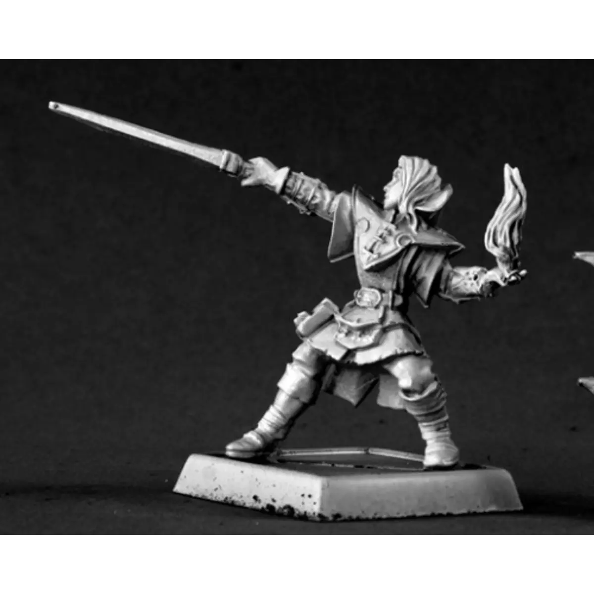 Reaper Miniatures Ian, Ivy Crown Mage #14544 Crusaders Unpainted RPG Mini Figure