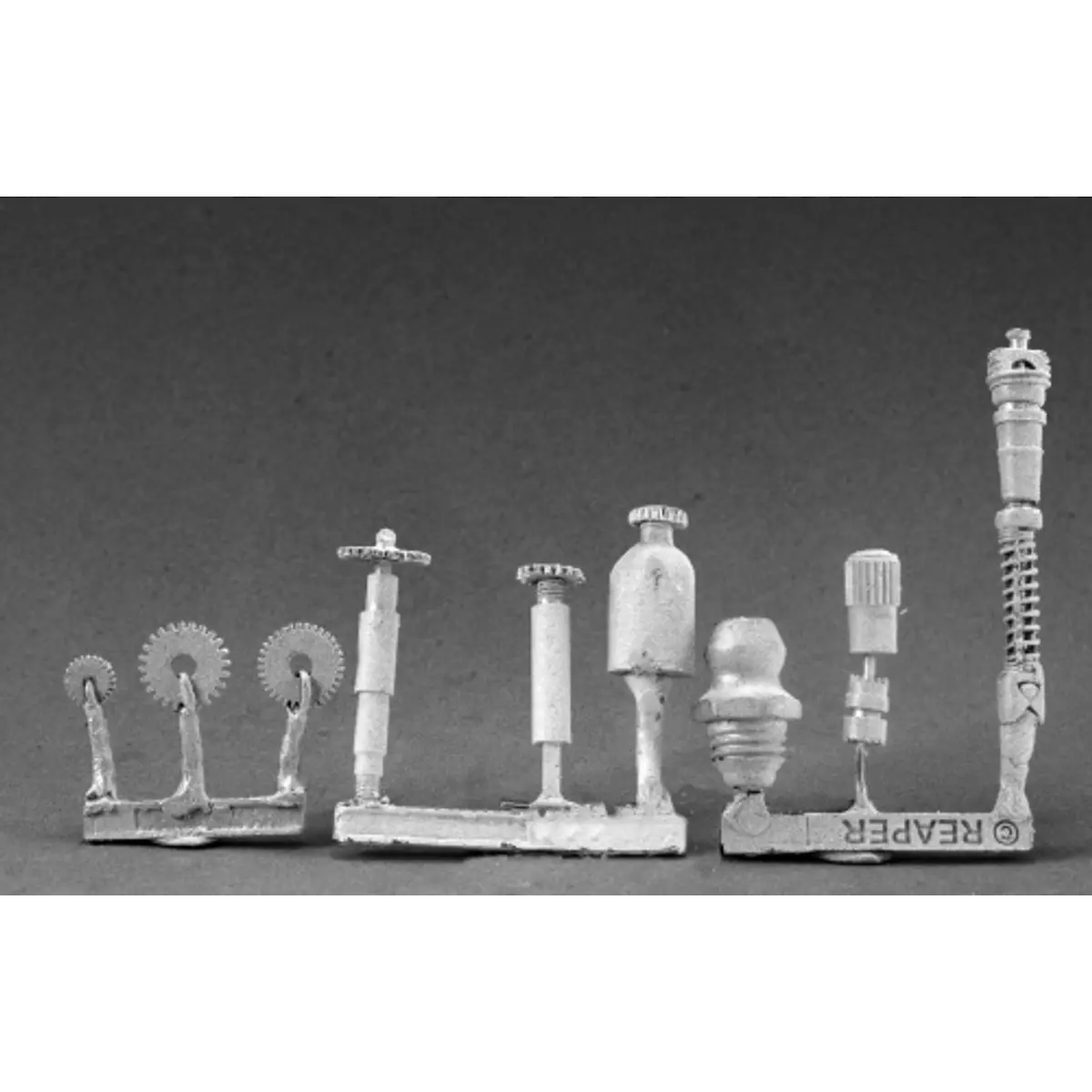 Reaper Miniatures Steampunk Accessories (9) #50286 Chronoscope RPG Mini Figure